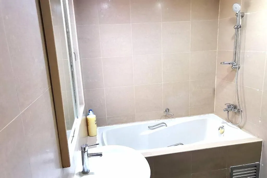 Klcc Transformers Homestay 10Pax Kuala Lumpur