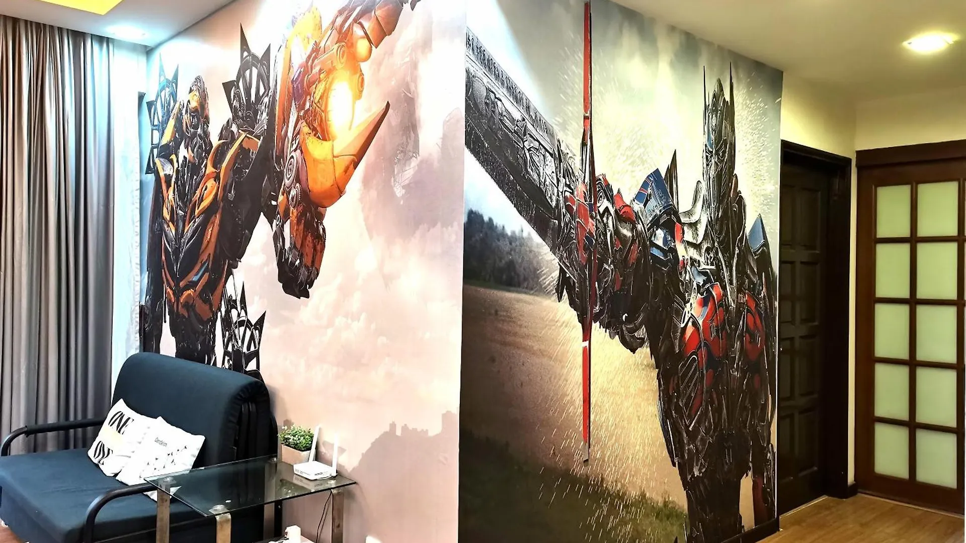 Klcc Transformers Homestay 10Pax Kuala Lumpur Apartment