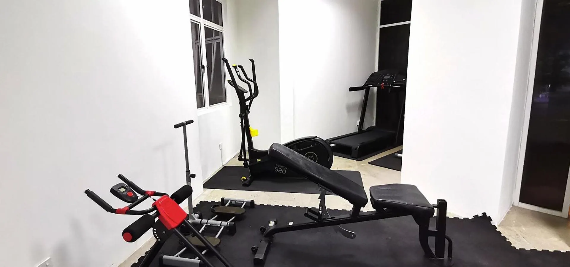 Klcc Transformers Homestay 10Pax Kuala Lumpur Apartment