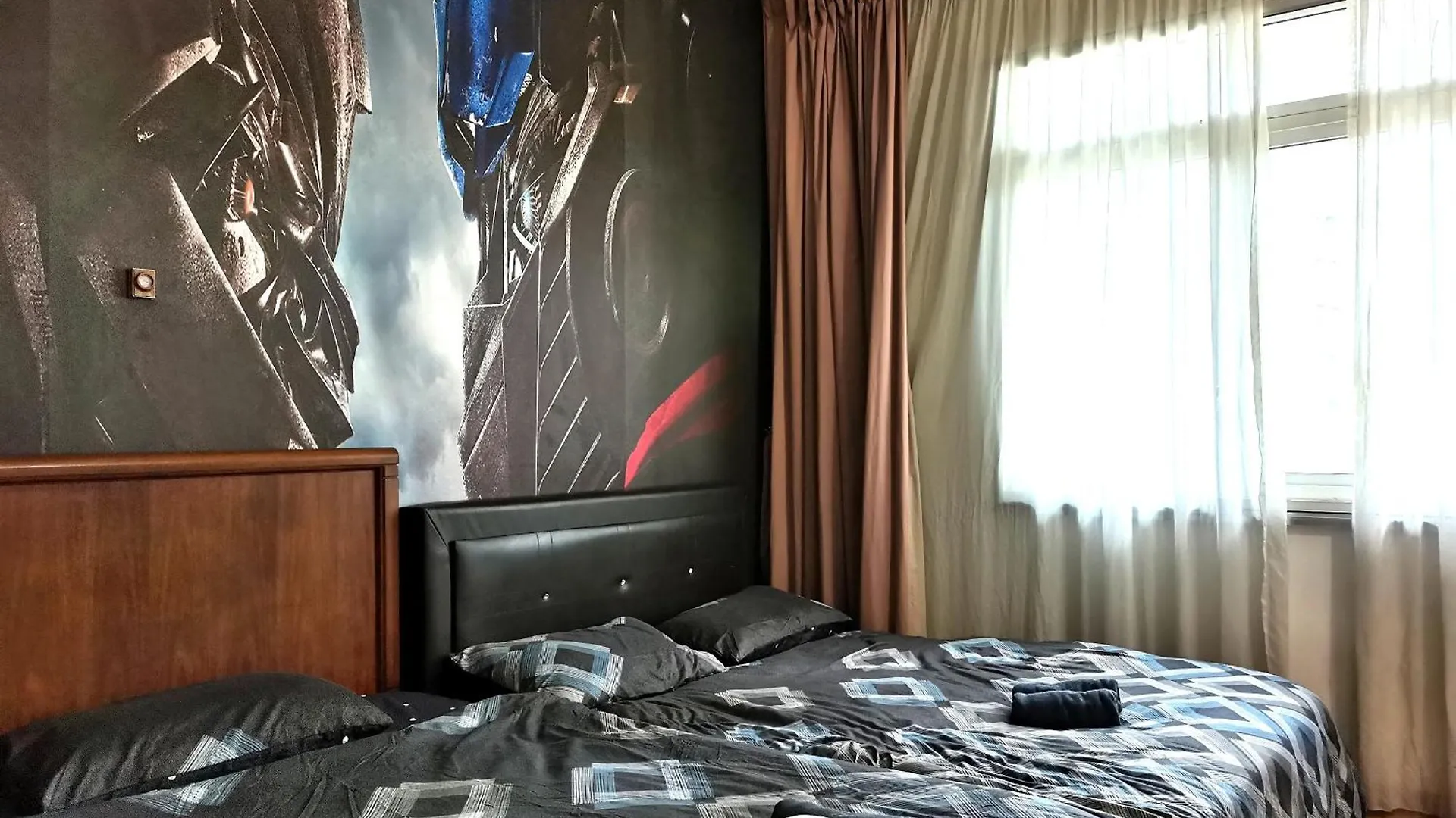 Klcc Transformers Homestay 10Pax Kuala Lumpur